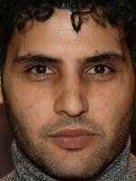 Foto de Babak Tafti, actor de Crime 101