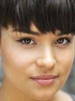 Foto de Devery Jacobs, actriz de Oh. What. Fun.