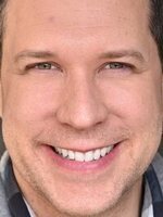 Foto de Dustin Lewis, actor de Oh. What. Fun.