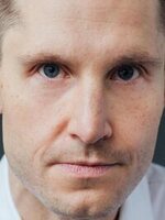 Foto de Michael Koras, actor de Whistle