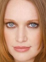 Foto de Skye MacDonald, actriz de No te olvidaré