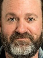 Foto de Christopher Robin Miller, actor de Being Charlie