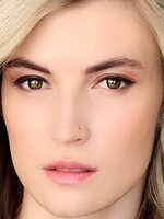 Foto de Stephanie Heiner, actriz de The Optimist