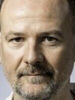 Foto de Paul Hickey, actor de 100 Streets