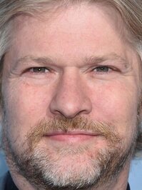  Todd Lowe