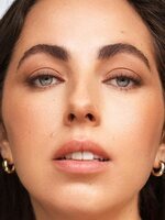 Foto de Karina Frislev, actriz de One Mile: Chapter Two