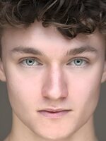 Foto de Harrison Osterfield, actor de Pressure