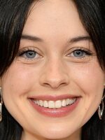 Foto de Amanda Fix, actriz de Adolescencia, sexo, y muerte en Camp Miasma