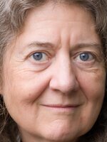 Foto de Naomi Simpson, actriz de Newborn