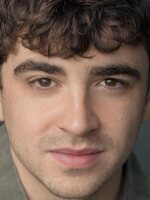 Foto de Bill Jones, actor de Over Your Dead Body