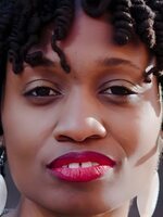 Foto de Aleshea Harris, director de Is God Is