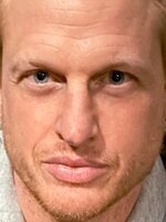 Foto de Adam MacDonald, director de Espíritu del mal