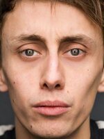 Foto de J.B. Moore, actor de No Ordinary Heist