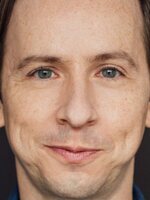 Foto de Dan Beirne, actor de Priscilla