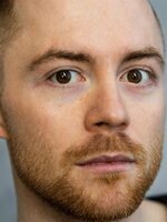 Foto de Angus Castle-Doughty, actor de Young Washington