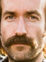 Foto de Adam Brooks, actor de Frankie Freako