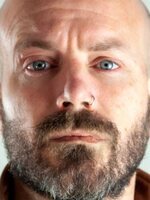 Foto de Santi López, actor de Los justos