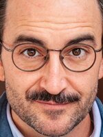 Foto de Clayton Farris, actor de MaXXXine