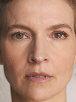 Foto de Tandi Wright, actriz de Posesión infernal: En llamas