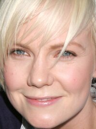  Laura Harris