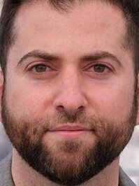  Zachary Wigon