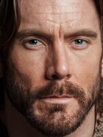 Foto de James Wilkinson, actor de Amos del universo