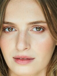  Annie Shapero