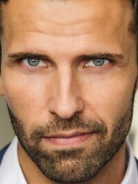  Benjamin Schnau
