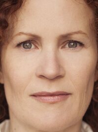  Caroline Piette