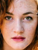 Foto de Mackenzie Breeden, actriz de Horsegirls