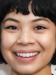  Eva Noblezada