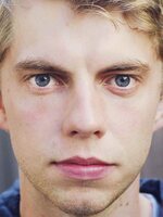 Foto de Harry Greenwood, actor de Sombras del pasado (Sleeping Dogs)