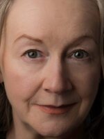 Foto de Deirdre Monaghan, actriz de A 500 millas de casa
