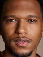 Foto de Lovell Adams-Gray, actor de Mayday