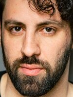 Foto de Ali Alsaleh, actor de Your Mother Your Mother Your Mother