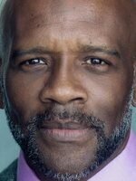 Foto de Vaughn Johseph, actor de Black Box: Vuelo 298