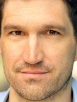 Foto de Bo Poraj, actor de The Yellow Tie
