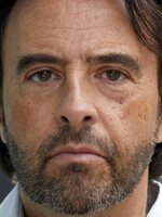 Foto de Eduardo Aladro, actor de Just Play Dead