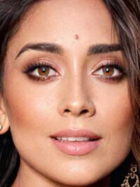  Shriya Saran