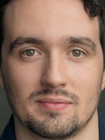 Foto de Dario Coates, actor de Elsinore