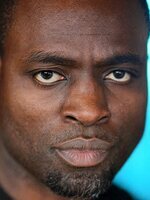 Foto de Philip Fornah, actor de Las cartas de la vida