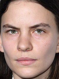  Eliot Sumner