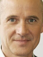 Foto de Ulrich Mühe, actor de Rudy, el cerdito de carreras