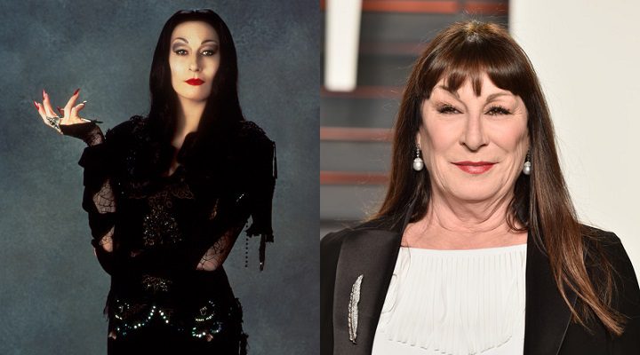 Anjelica Huston (Morticia Addams)