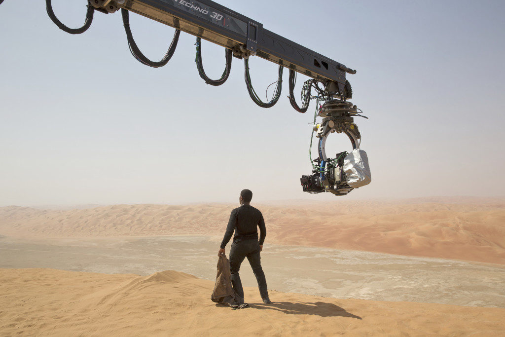 John Boyega rodando escenas de Jakku