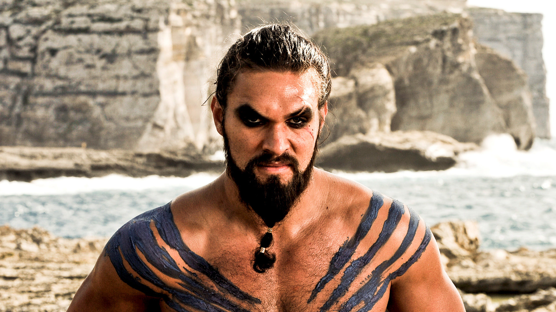 Jason Momoa (Khal Drogo)