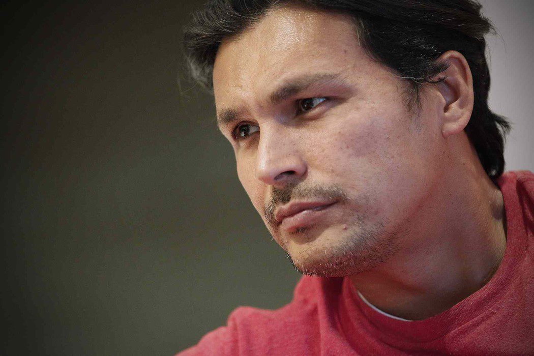 Adam Beach será Slipknot