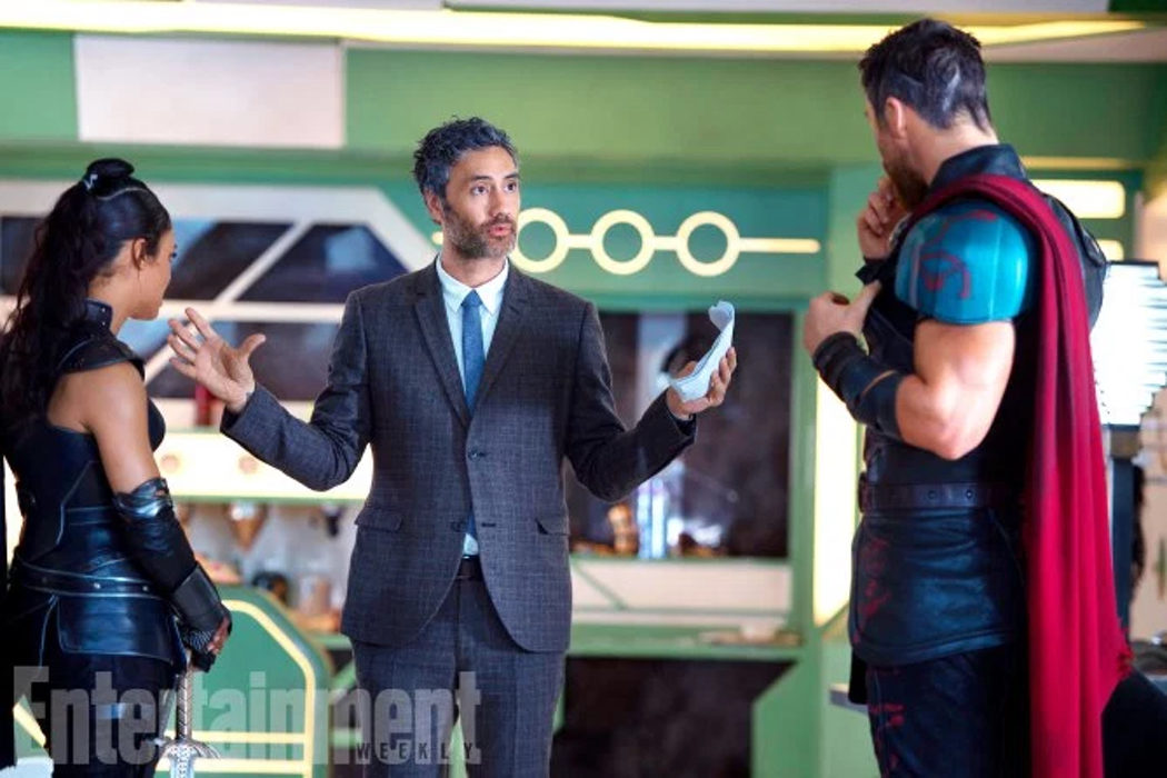 Tessa Thompson, Taika Waititi y Chris Hemsworth