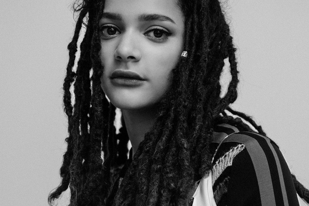 El contrapunto femenino: Sasha Lane