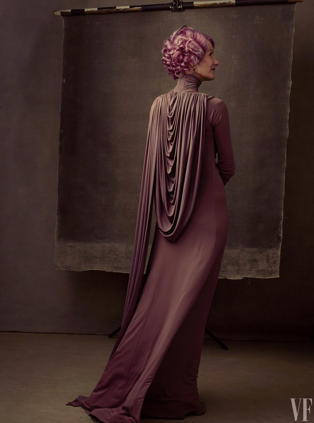 Laura Dern como la Vice Admirante Holdo